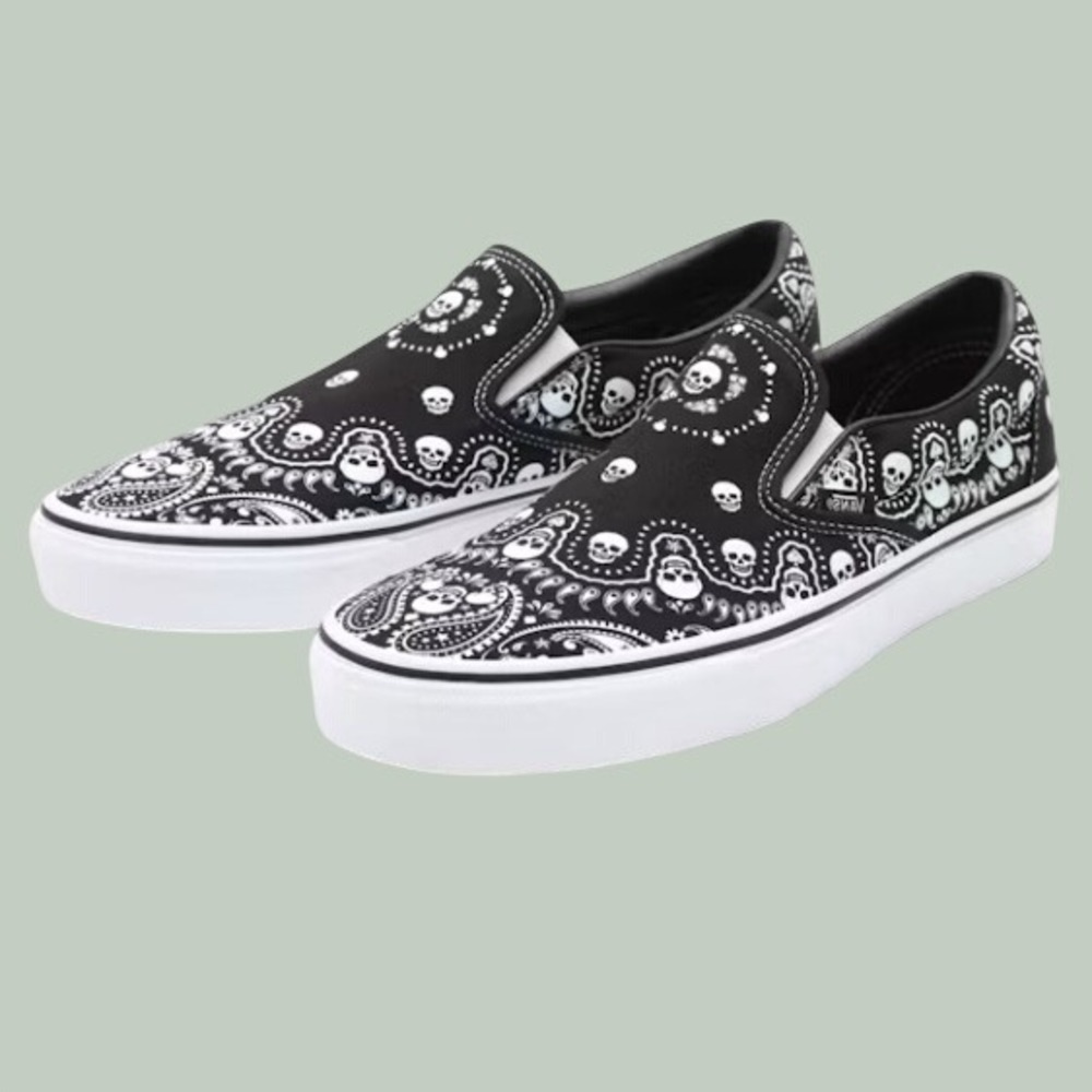 Vans Classic Slip On Black Bandana Paisley Skull Men's 5.5/Women's 7 UNISEX NEW